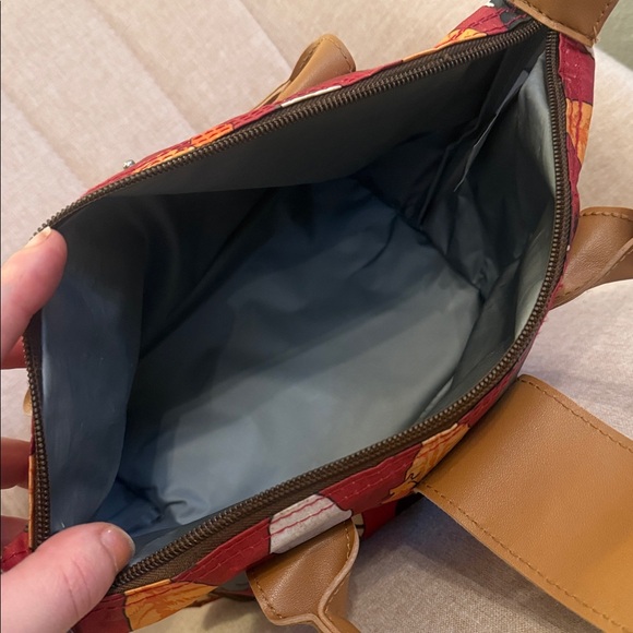 Stylish Cat Print Red lunch Bag - Picture 3 of 5